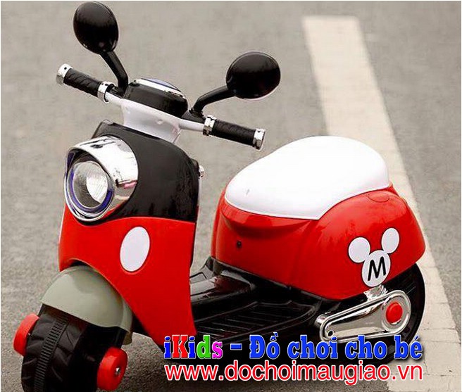 xe may dien vespa xg005 do choi tre em 4