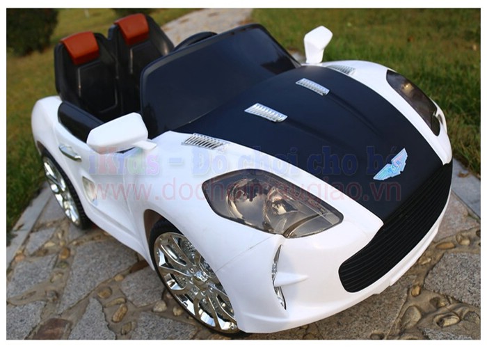 xe o to dien tre em aston martin dochoimaugiao vn 20