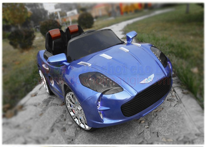 xe o to dien tre em aston martin dochoimaugiao vn 22