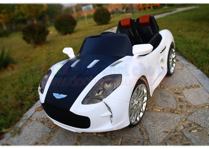 xe o to dien tre em aston martin dochoimaugiao vn 24